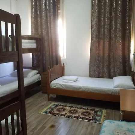 Rose Hostel Tiran